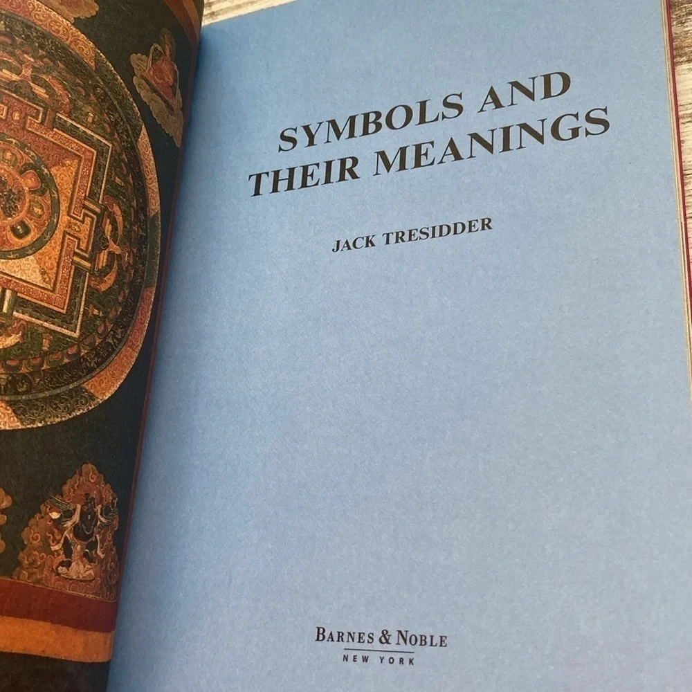 Symbols and Their Meanings Jack Tresidder 2006 Hardcover Book